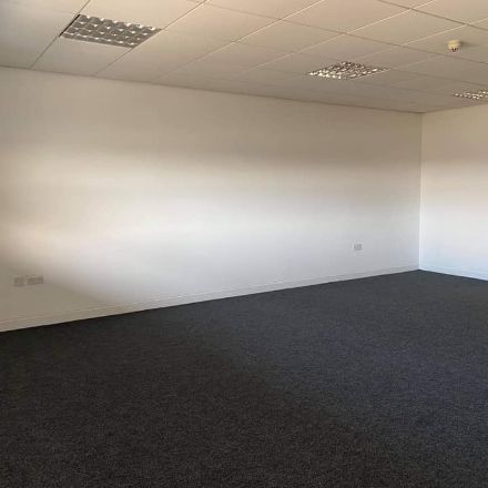 Office in Ebbw Vale - photo 2